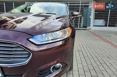 Седан Ford Fusion 2013 в 