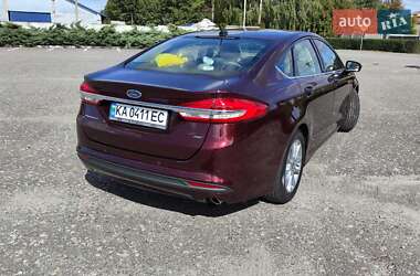 Седан Ford Fusion 2016 в 