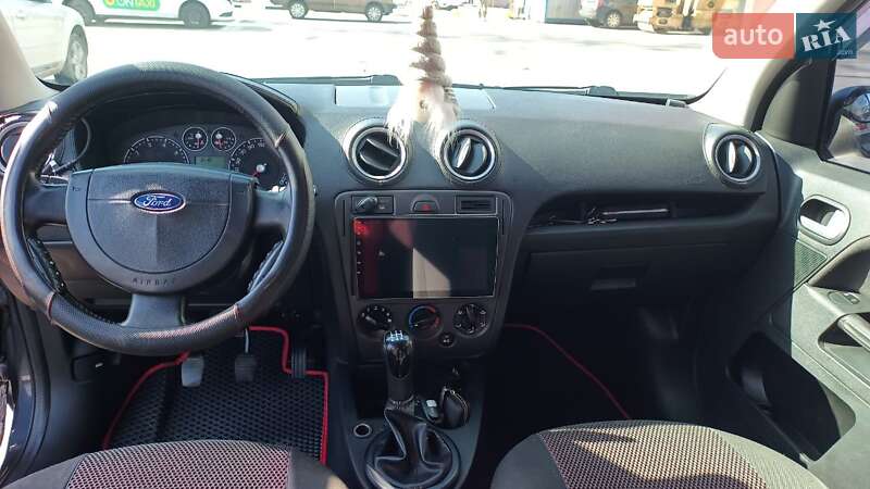 Хэтчбек Ford Fusion 2008 в Харькове