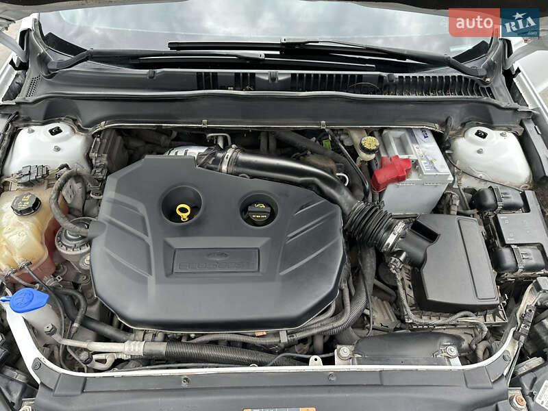 Седан Ford Fusion 2014 в Днепре