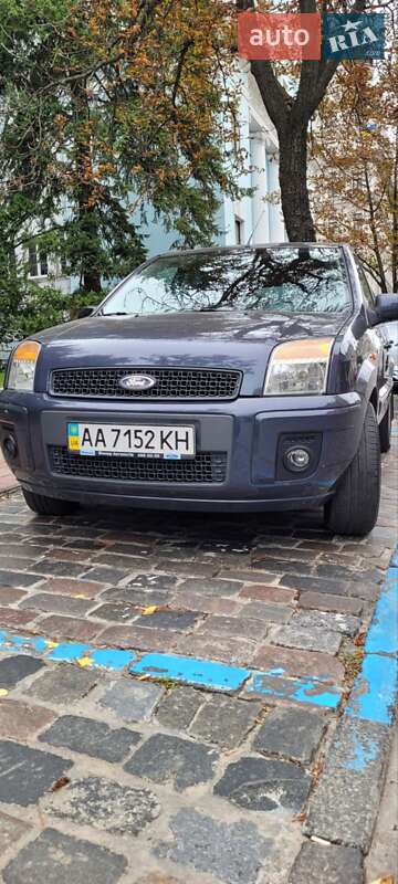 Хетчбек Ford Fusion 2010 в Києві