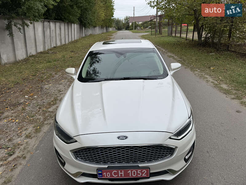 Седан Ford Fusion 2019 в Києві