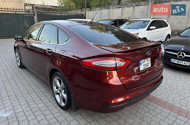 Седан Ford Fusion 2013 в 