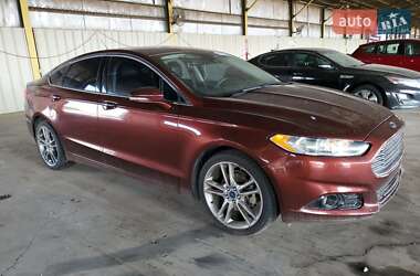 Седан Ford Fusion 2016 в 