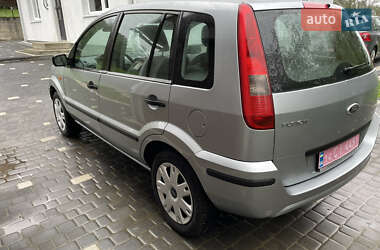Хетчбек Ford Fusion 2005 в 