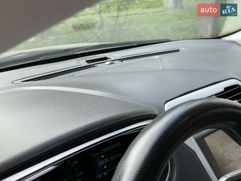 Седан Ford Fusion 2015 в Луцке фото 6 Седан Ford Fusion 2015 в Луцке