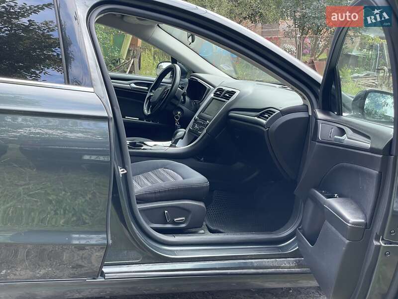 Седан Ford Fusion 2015 в Луцке фото 11 Седан Ford Fusion 2015 в Луцке