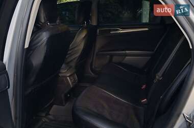 Седан Ford Fusion 2014 в 