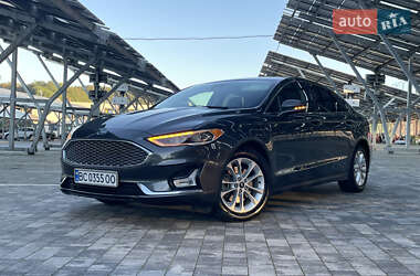 Седан Ford Fusion 2018 в 