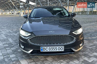 Седан Ford Fusion 2018 в 