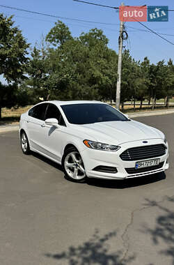 Седан Ford Fusion 2015 в Измаиле