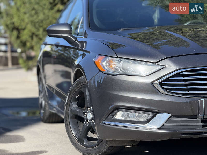 Седан Ford Fusion 2018 в Тернополі