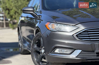 Седан Ford Fusion 2018 в 