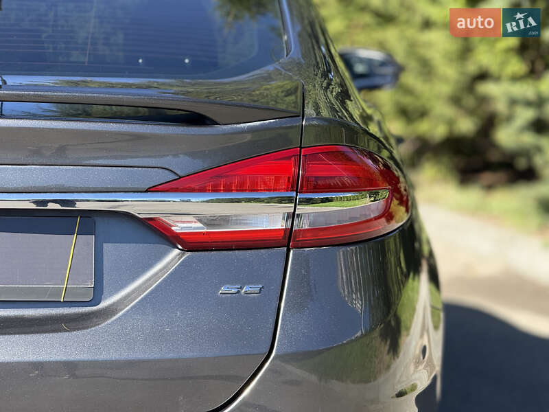 Седан Ford Fusion 2018 в Тернополі