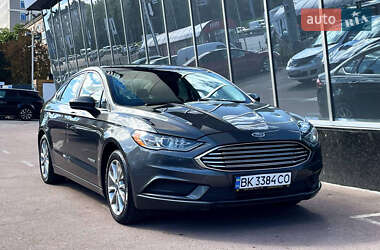Седан Ford Fusion 2017 в 