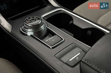 Седан Ford Fusion 2020 в 