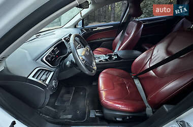 Седан Ford Fusion 2014 в 