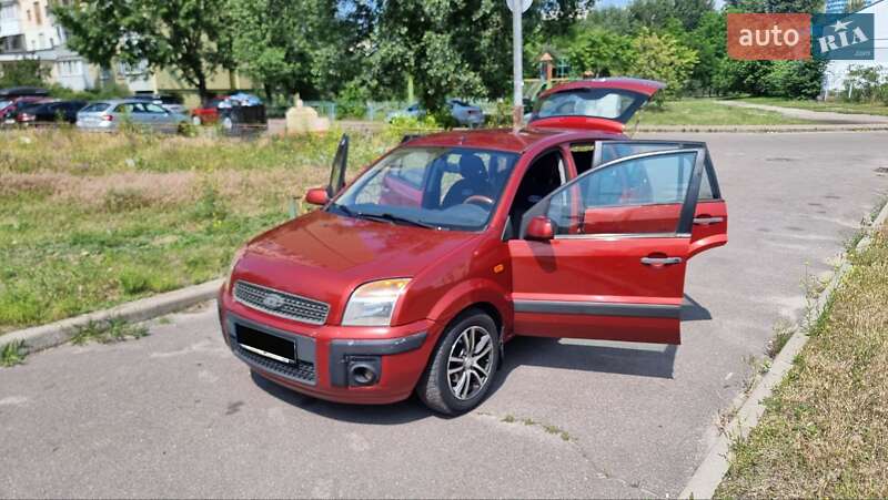 Хэтчбек Ford Fusion 2007 в Киеве