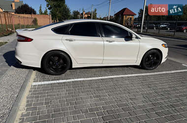 Седан Ford Fusion 2015 в Александрие