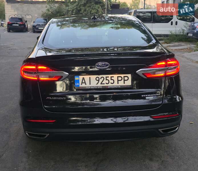 Седан Ford Fusion 2018 в Киеве