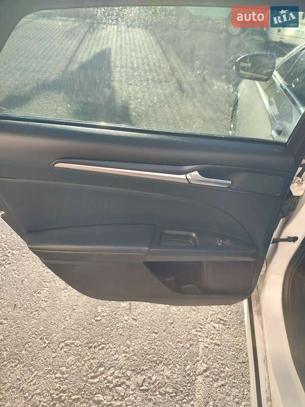 Седан Ford Fusion 2017 в Києві фото 18 Седан Ford Fusion 2017 в Києві