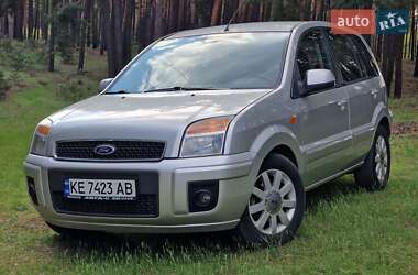 Хетчбек Ford Fusion 2010 в 