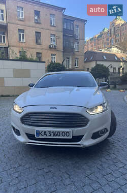Седан Ford Fusion 2014 в 