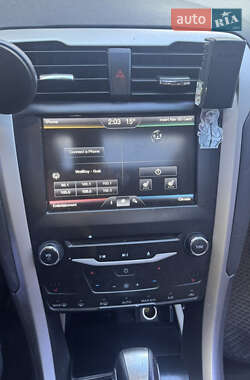 Седан Ford Fusion 2014 в 