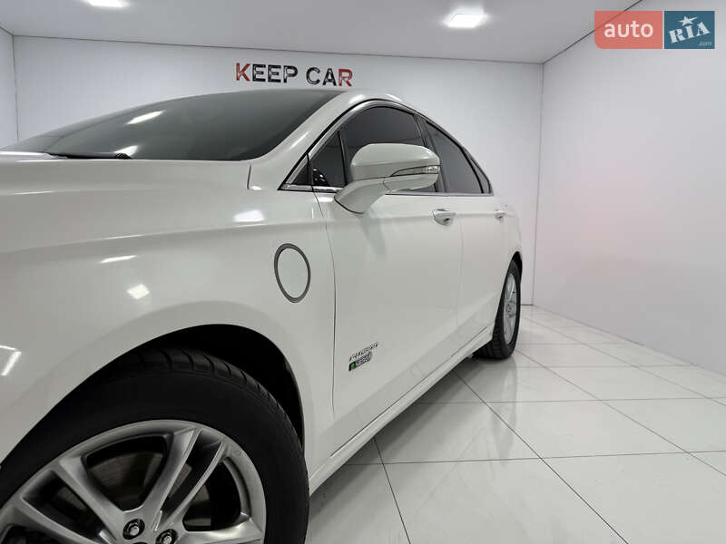 Седан Ford Fusion 2015 в Одесі