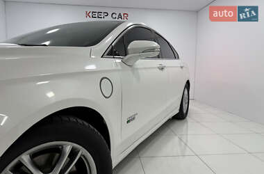 Седан Ford Fusion 2015 в 