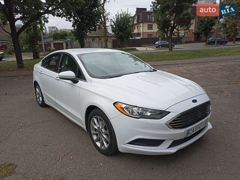 Седан Ford Fusion 2016 в Черкасах