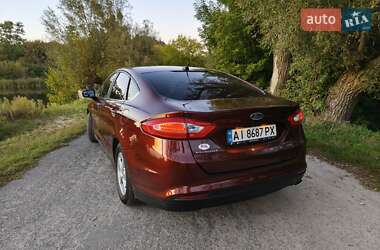 Седан Ford Fusion 2015 в 