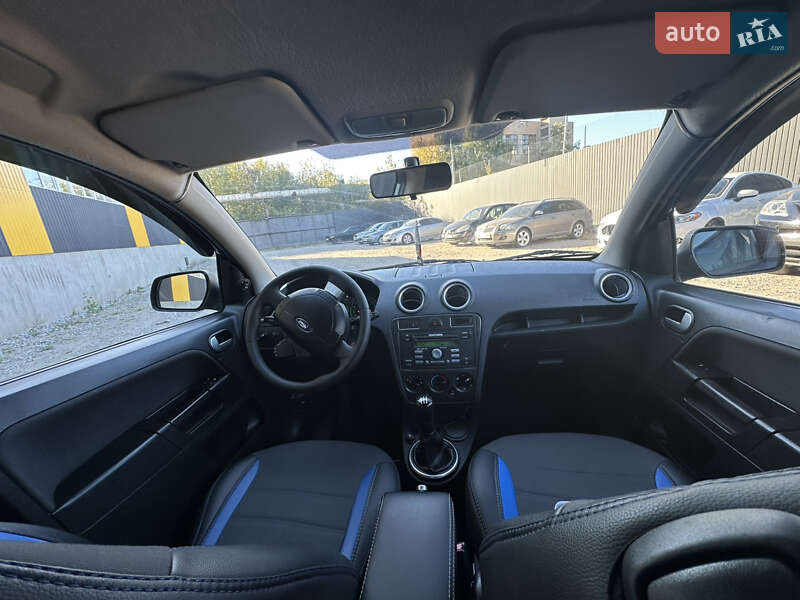 Хэтчбек Ford Fusion 2011 в Нежине