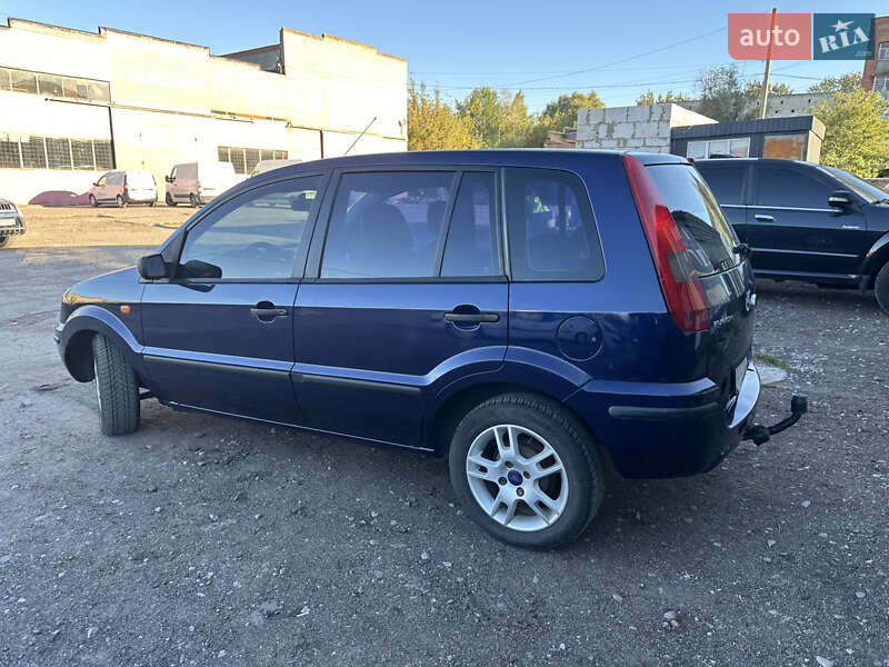 Хэтчбек Ford Fusion 2003 в Нежине