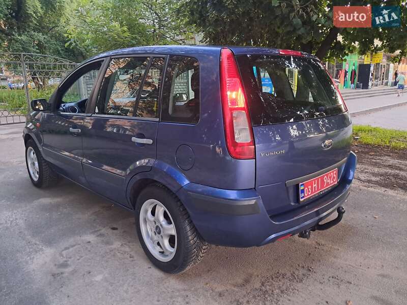 Хэтчбек Ford Fusion 2006 в Прилуках