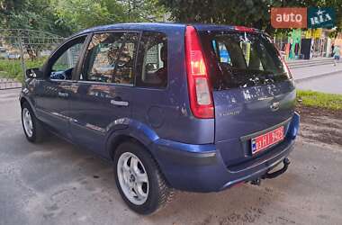 Хэтчбек Ford Fusion 2006 в 