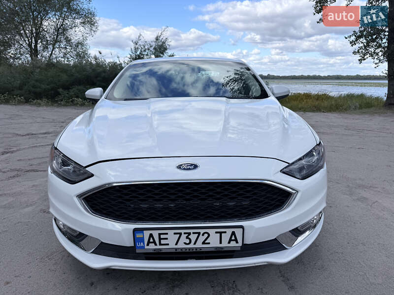 Седан Ford Fusion 2017 в Днепре