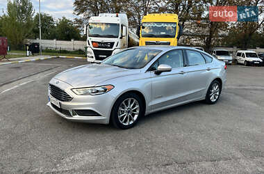 Седан Ford Fusion 2017 в 