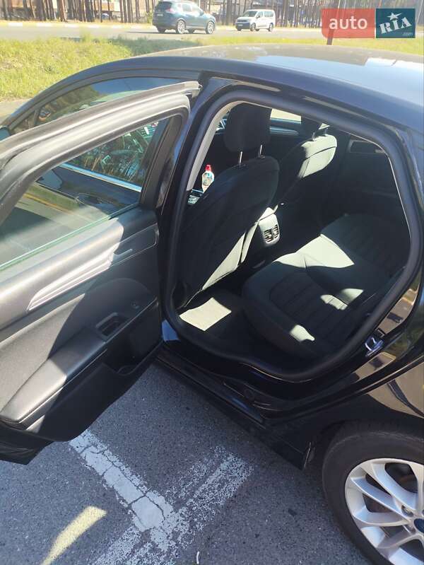 Седан Ford Fusion 2019 в Ирпене