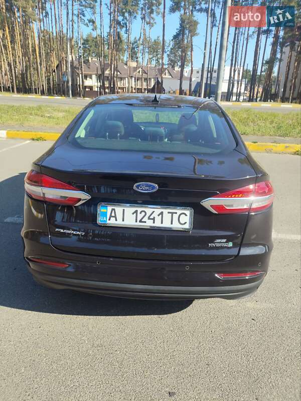 Седан Ford Fusion 2019 в Ирпене