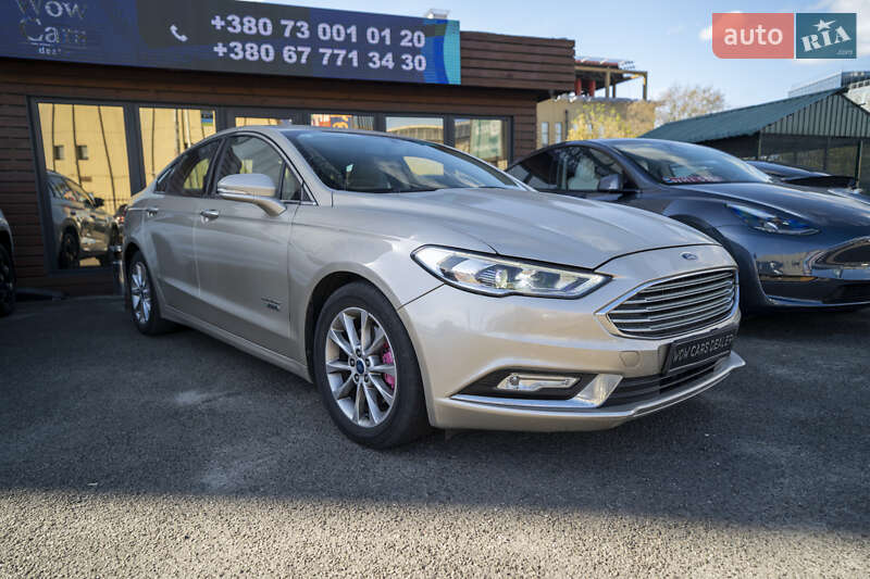 Седан Ford Fusion 2016 в Києві