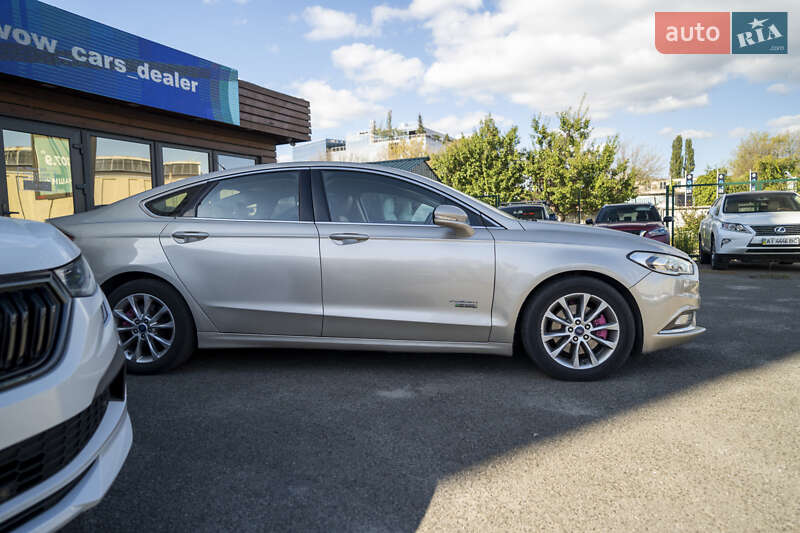 Седан Ford Fusion 2016 в Києві