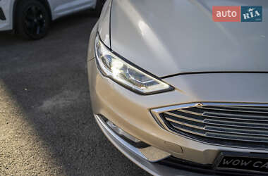 Седан Ford Fusion 2016 в 
