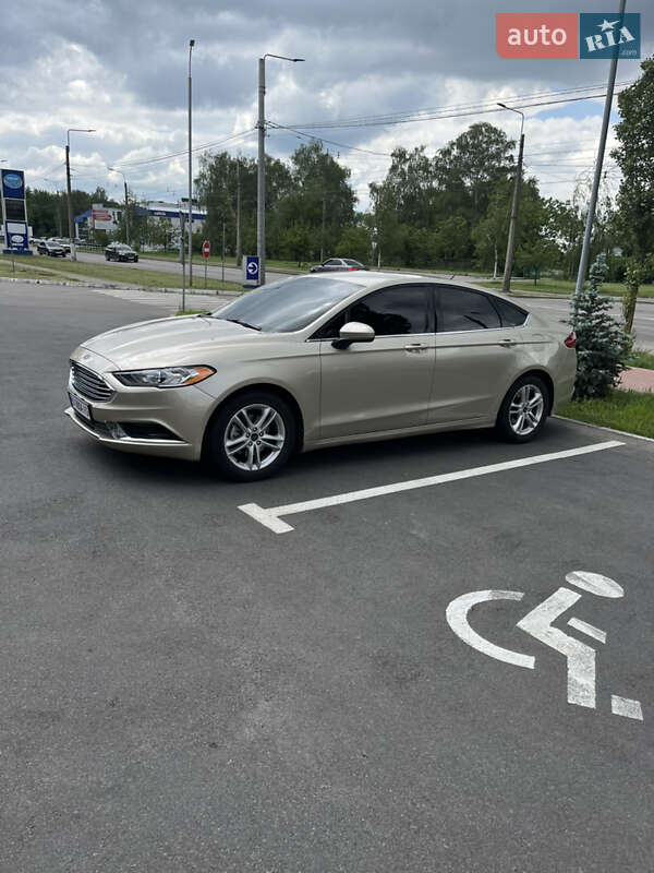 Седан Ford Fusion 2018 в Кременчуці