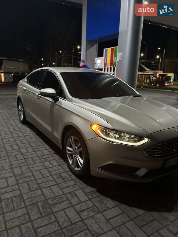 Седан Ford Fusion 2018 в Кременчуці