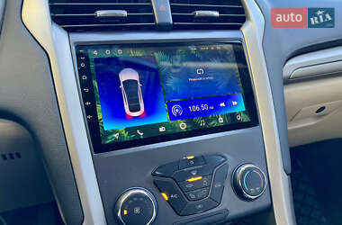 Седан Ford Fusion 2015 в 