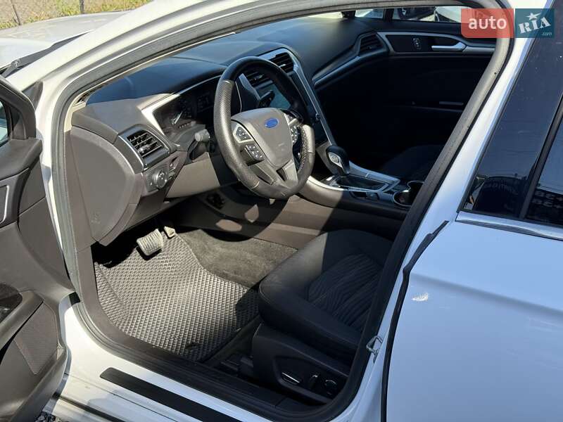Седан Ford Fusion 2016 в Тернополе