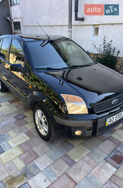 Хетчбек Ford Fusion 2008 в Ужгороді
