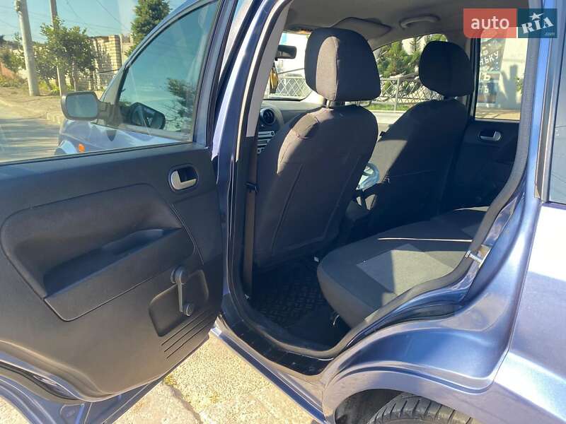 Хетчбек Ford Fusion 2005 в Одесі