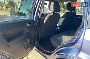 Хэтчбек Ford Fusion 2005 в 